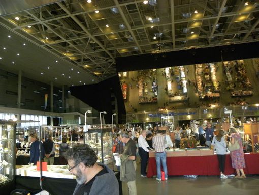 kermesse in un palazzetto dello sport