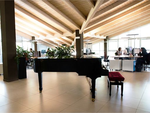 t.bd, un hub di servizi a servizio delle idee per rispondere alle necessità di comunicazione e trasformazione digitale delle aziende t.bd, un hub di servizi a servizio delle idee per rispondere alle necessità di comunicazione e trasformazione digitale delle aziende