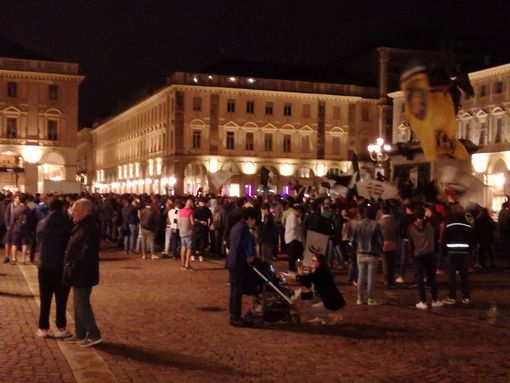 Piazza San Carlo, "Miravano a creare scompiglio tra la gente": così il gup inchioda la banda dello spray Piazza San Carlo, "Miravano a creare scompiglio tra la gente": così il gup inchioda la banda dello spray
