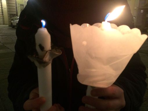 Stasera la fiaccolata organizzata da Fratelli d'Italia per illuminare il quartiere Lingotto