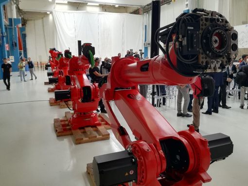 FCA alza il sipario: ecco la linea dove nascerà la 500 elettrica, l'auto che porterà Torino nel futuro [FOTO E VIDEO]