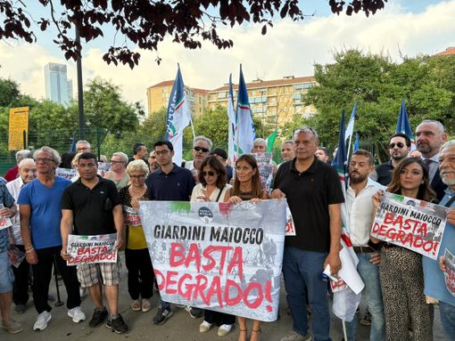 Flash mob contro il degrado al Maiocco: “Fuori gli spacciatori, dateci un presidio fisso”