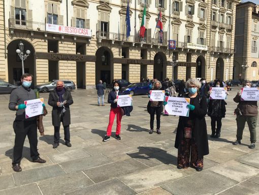 Flash mob di negozianti lo scorso 14 maggio