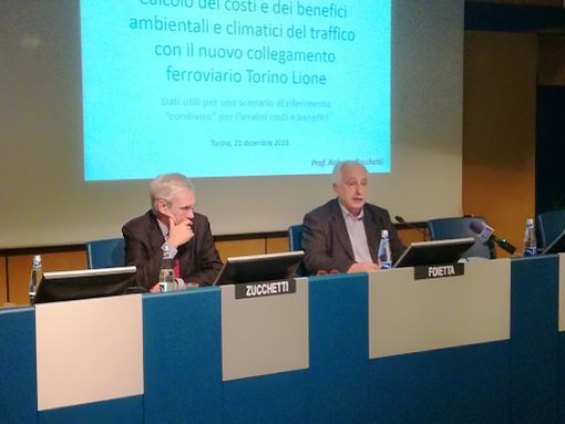Torino-Lione, Foietta: "La costi-benefici è una grande farsa. Non c'è nessuna trasparenza. Solleciterò al Governo la nomina del nuovo commissario dell'Osservatorio" (VIDEO) Torino-Lione, Foietta: "La costi-benefici è una grande farsa. Non c'è nessuna trasparenza. Solleciterò al Governo la nomina del nuovo commissario dell'Osservatorio" (VIDEO)