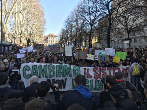 Global Digital Strike, anche Fridays for Future Torino si mobilita:&quot;Ricostruzione dopo crisi sanitaria primo passo per transizione ecologica&quot;