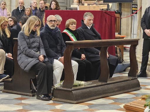 Torino saluta Luca Beatrice. Il commosso ricordo dei figli Torino saluta Luca Beatrice. Il commosso ricordo dei figli