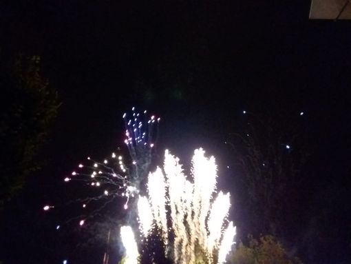 Nichelino, fuochi d'artificio e spettacolo di luci per la chiusura della festa di San Matteo