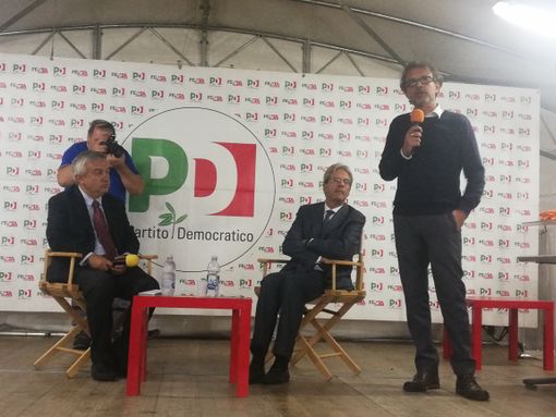 Festa Unità Torino, appello di Gentiloni a Chiamparino: &quot;Ricandidati per le elezioni regionali&quot; (FOTO)