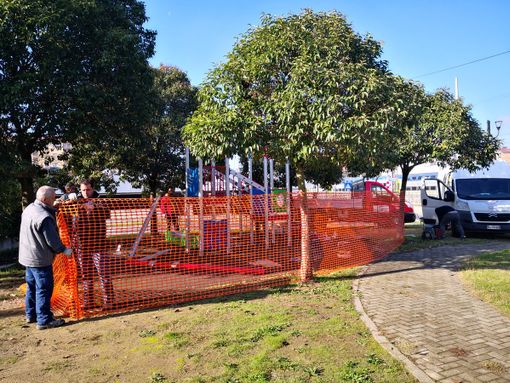 Intervento per i giochi per bambini ai giardini Banfo