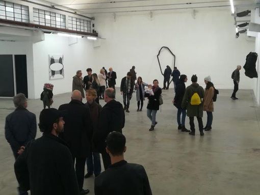 Successo per l’inaugurazione della mostra “Hortus Conclusus” alla Fondazione 107 [FOTO]