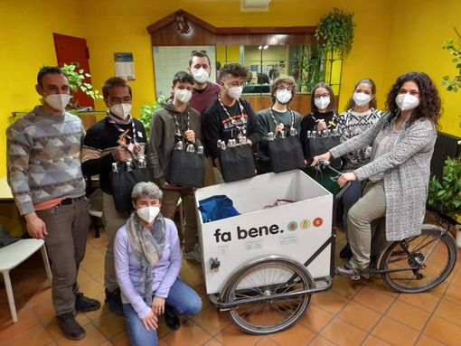 ragazzi pronti ad aiutare ragazzi pronti ad aiutare