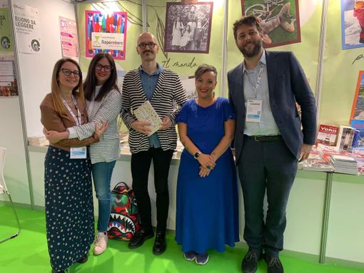 "Dalla bagna càuda al sushi": la storia culinaria di Torino tra piatti locali e cucina etnica "Dalla bagna càuda al sushi": la storia culinaria di Torino tra piatti locali e cucina etnica