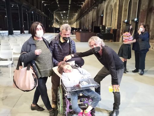 La cavourese Federica Fassi incontra il suo idolo Ligabue alle Ogr Torino La cavourese Federica Fassi incontra il suo idolo Ligabue alle Ogr Torino