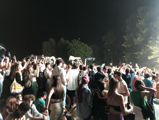 Eurovillage di nuovo sold out: da Roy Paci al dj set di Mace, pubblico in delirio fino a mezzanotte