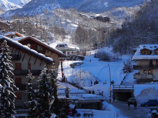 Neve e vento: raffiche oltre 110 Km/h in Valle Susa e Pellice