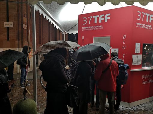 Il Torino Film Festival parte col botto: sale strapiene e sfilata di star all'inaugurazione Il Torino Film Festival parte col botto: sale strapiene e sfilata di star all'inaugurazione