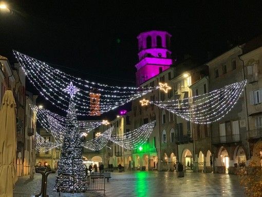 Pochi giorni al weekend clou di “Incantevole Natale" a Savigliano (Video) Pochi giorni al weekend clou di “Incantevole Natale" a Savigliano (Video)
