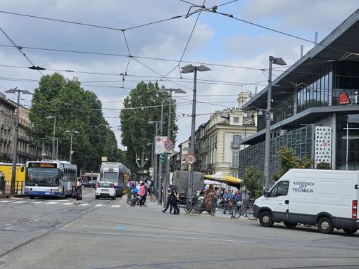 Manca la corrente in piazza della Repubblica: deviati le linee tram 3 e 16