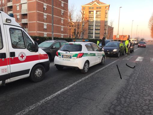 Nichelino, tamponamento con feriti stamattina in via Nenni Nichelino, tamponamento con feriti stamattina in via Nenni