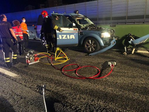 incidente con mezzo della Polizia