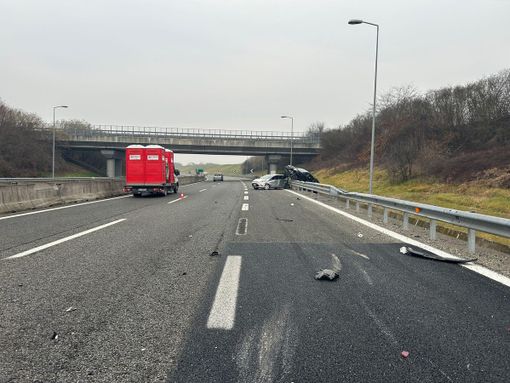Incidente sul raccordo Torino-Pinerolo: due veicoli coinvolti, una persona ferita