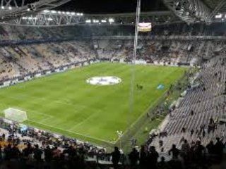 Juventus-Barcellona, controlli della polizia di stato allo stadio