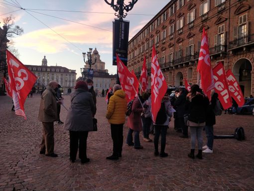 Scuola, la protesta di insegnanti e collaboratori precari: “Assunti per l'emergenza Covid, ma non siamo pagati” [VIDEO]