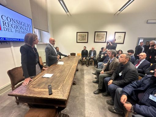 Chiorino incontra lavoratori della Lear Chiorino incontra lavoratori della Lear