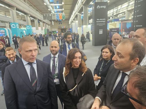 Persone insieme in gruppo Persone insieme in gruppo