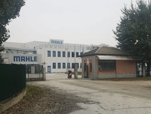 Mahle, c'è l'accordo tra aziende e sindacati: tutti i 266 lavoratori di La Loggia e Saluzzo passano alla IMR, salvi i due stabilimenti