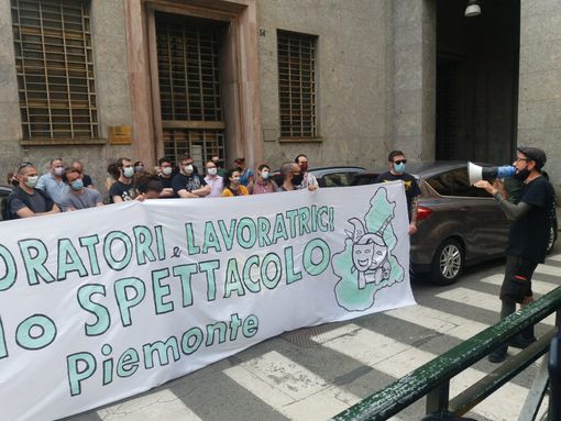 I lavoratori dello spettacolo del Piemonte esultano per il bonus Inps: &quot;Una prima vittoria, ma ricordiamoci degli intermittenti&quot;