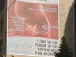 Manifesti contro l'aborto a Chivasso