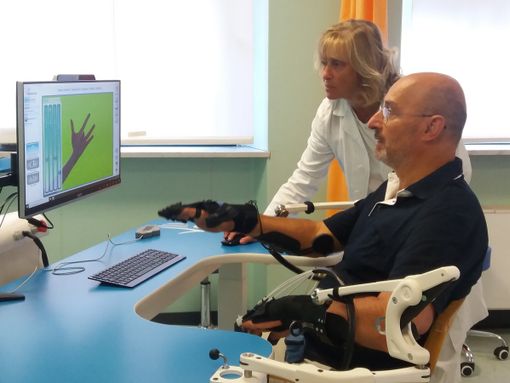 A Torino una mano robotica per la riabilitazione post ictus (FOTO)