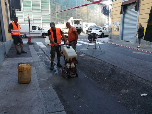 Aurora sfrutta l'estate per rifarsi il look: riasfaltata Via Alimonda [FOTO]