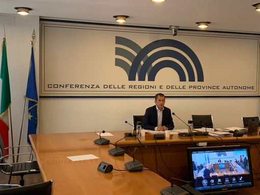 Conferenza delle regioni, l'assessore Gabusi è il nuovo coordinatore della Commissione affari istituzionali Conferenza delle regioni, l'assessore Gabusi è il nuovo coordinatore della Commissione affari istituzionali