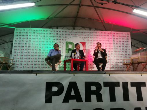 Martina a Torino: "Su Tav si vede la follia del governo, mercanteggia propaganda" Martina a Torino: "Su Tav si vede la follia del governo, mercanteggia propaganda"