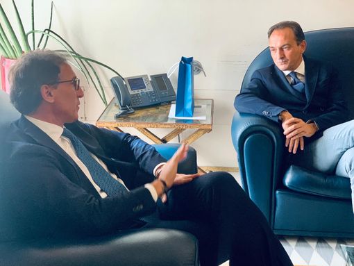 Autonomia Regione Piemonte, Cirio consegna il dossier al ministro Boccia: "Recuperiamo il ritardo" Autonomia Regione Piemonte, Cirio consegna il dossier al ministro Boccia: "Recuperiamo il ritardo"