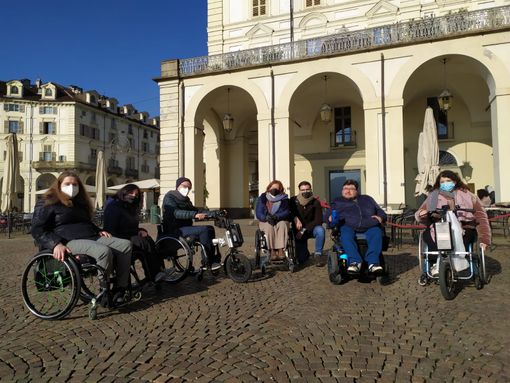 L'odissea delle barriere architettoniche in centro a Torino, un problema per tutti [FOTO E VIDEO]