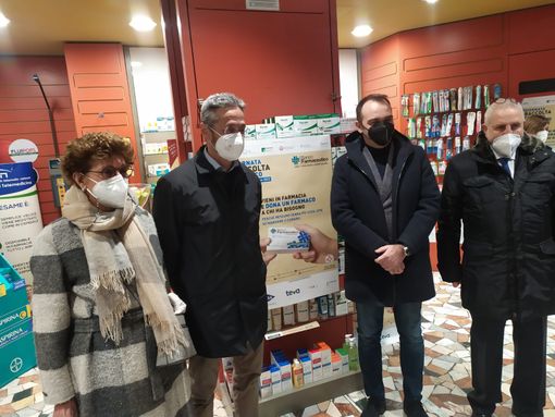 Giornata di Raccolta del Farmaco, Lo Russo 'sfida' la povertà: “Sostegno a aree e fasce deboli” Giornata di Raccolta del Farmaco, Lo Russo 'sfida' la povertà: “Sostegno a aree e fasce deboli”
