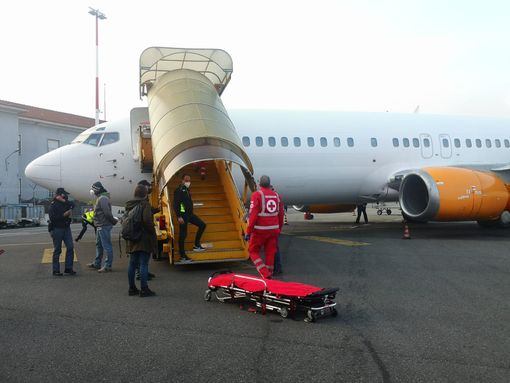 Aereo in preparazione prima del decollo