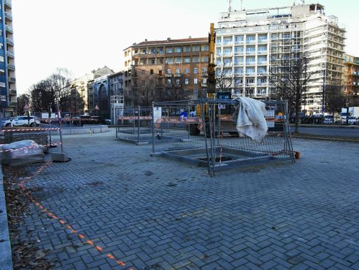 Ripartiti i lavori in piazza Carducci, Miano: “Pronta per fine febbraio” Ripartiti i lavori in piazza Carducci, Miano: “Pronta per fine febbraio”