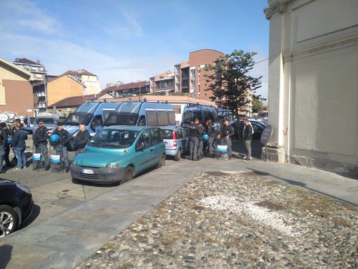 Muro "anti suk", i commenti del mondo della politica Muro "anti suk", i commenti del mondo della politica