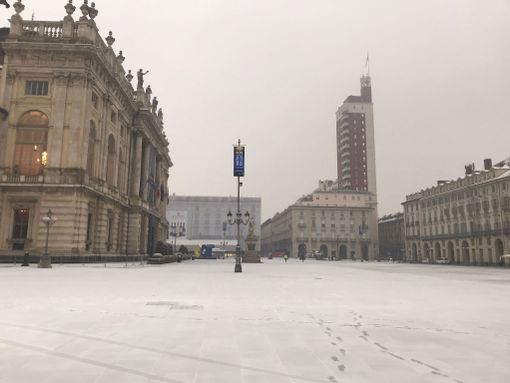 La prima neve dell'inverno su Torino La prima neve dell'inverno su Torino