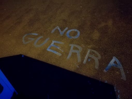 'no guerra' in via filadelfia 'no guerra' in via filadelfia