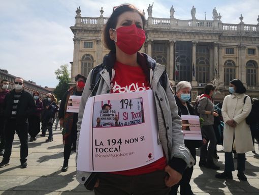 Cgil all'attacco della Regione: "Faccia applicare la legge 194 in tutti gli ospedali invece di sostenere associazioni antiabortiste" Cgil all'attacco della Regione: "Faccia applicare la legge 194 in tutti gli ospedali invece di sostenere associazioni antiabortiste"