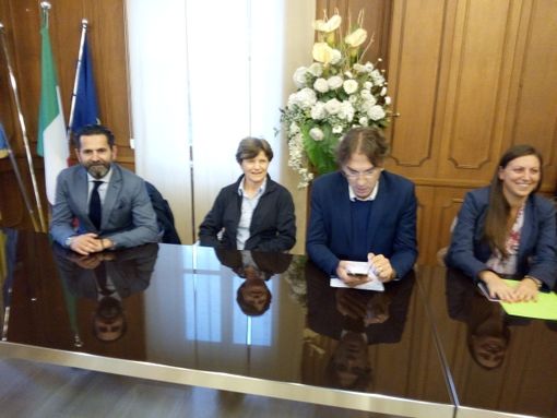 Nichelino, il sindaco Tolardo volta pagina: Paola Rasetto e Valentina Cera nuove assessore Nichelino, il sindaco Tolardo volta pagina: Paola Rasetto e Valentina Cera nuove assessore