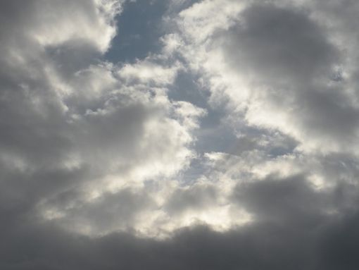 Oggi ancora maltempo diffuso, ma in miglioramento dalla serata