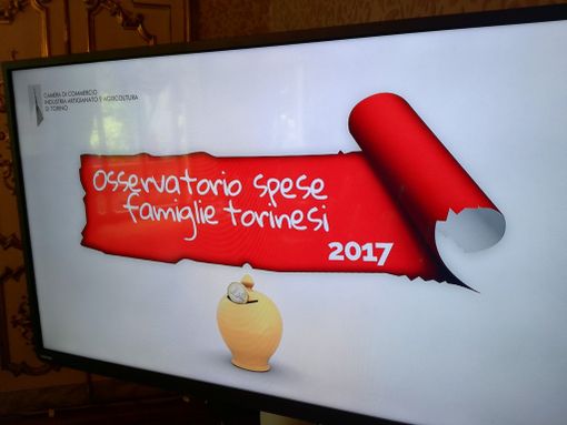 I torinesi riscoprono l'ottimismo. E spendono di più (+3,2%) anche per togliersi qualche sfizio (VIDEO)