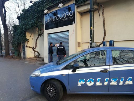 Risse, furti e sovraffollamento: chiude un’altra discoteca al Valentino, licenza sospesa all’Ottantaquattro Risse, furti e sovraffollamento: chiude un’altra discoteca al Valentino, licenza sospesa all’Ottantaquattro