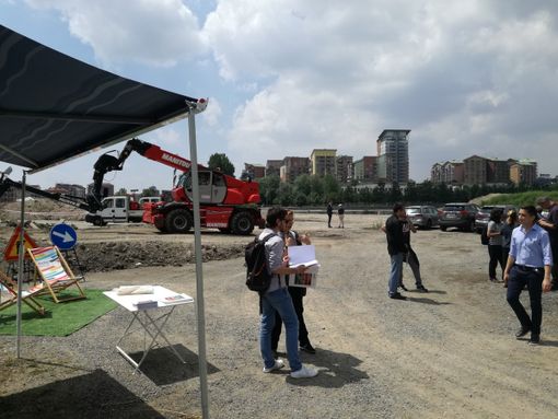 Parco Dora, prima pietra per i lavori di completamento sul lato di corso Mortara (FOTO e VIDEO) Parco Dora, prima pietra per i lavori di completamento sul lato di corso Mortara (FOTO e VIDEO)